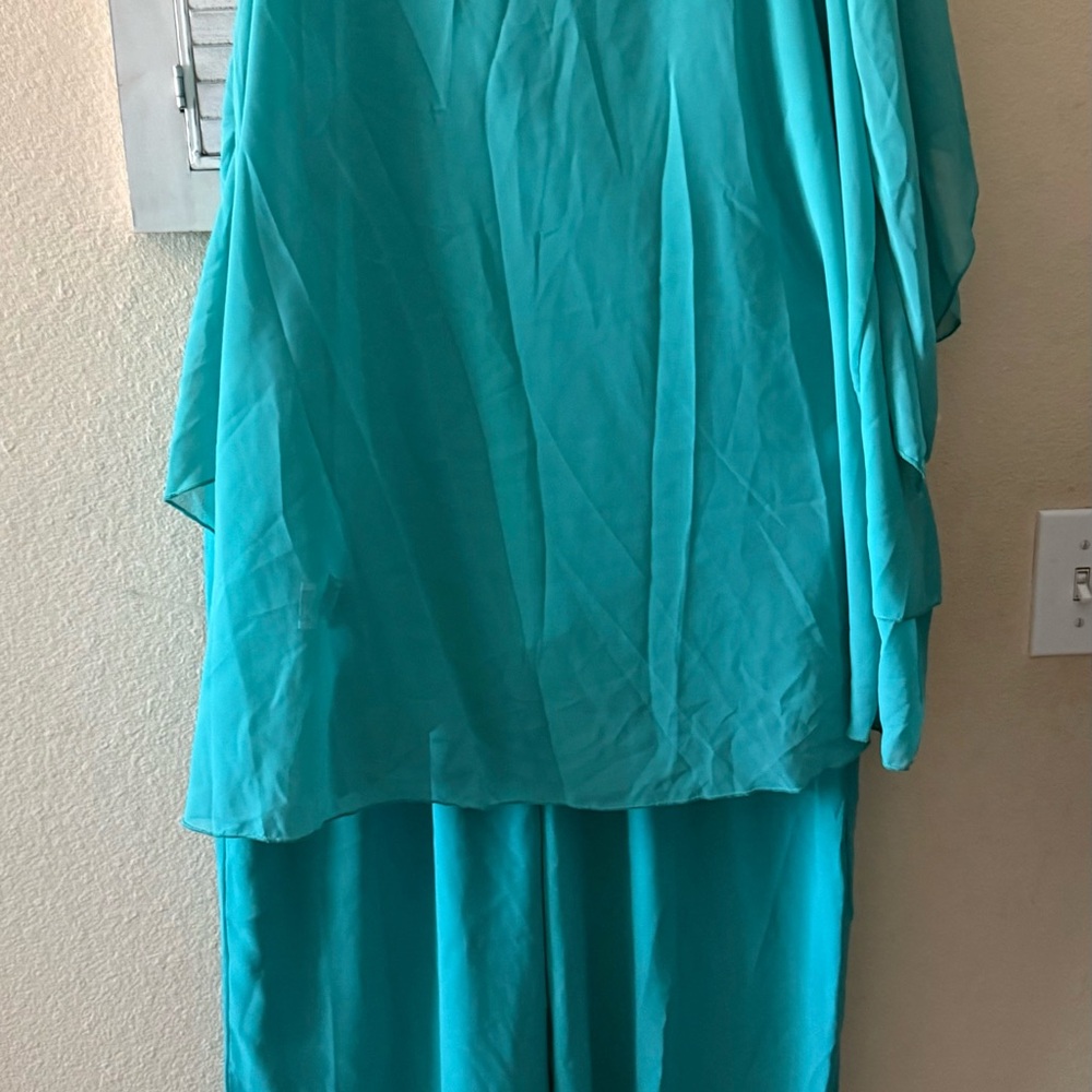 SHEIN Vibrant Teal Garment